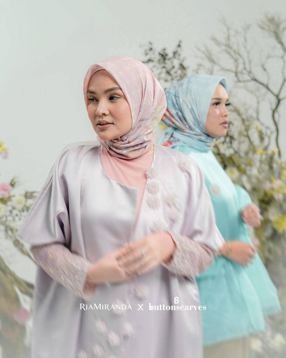 dok. Buttonscarves x RiaMiranda