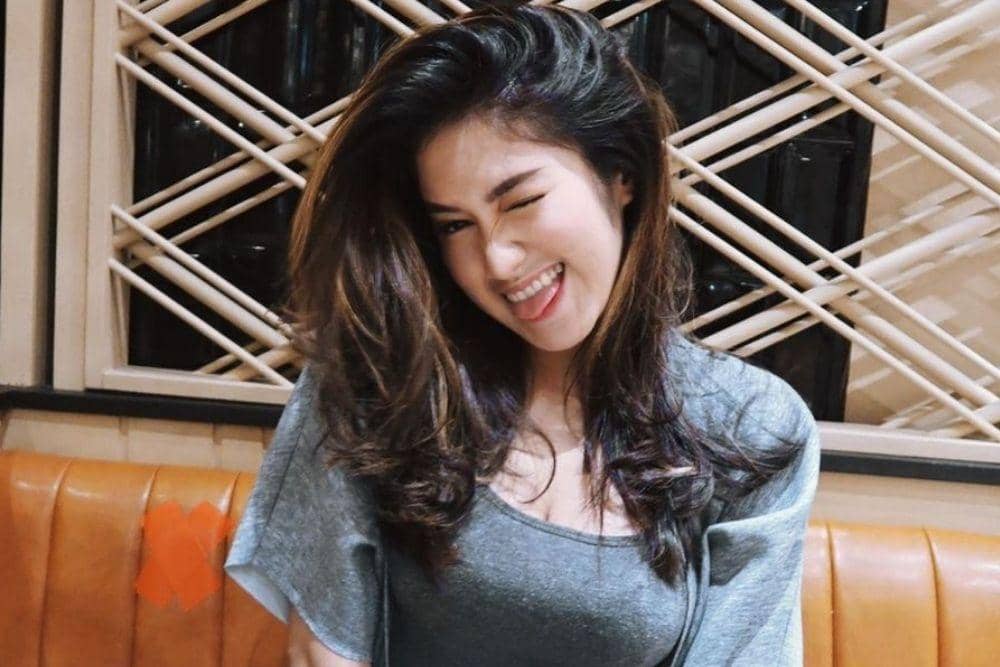 instagram.com/ochi24