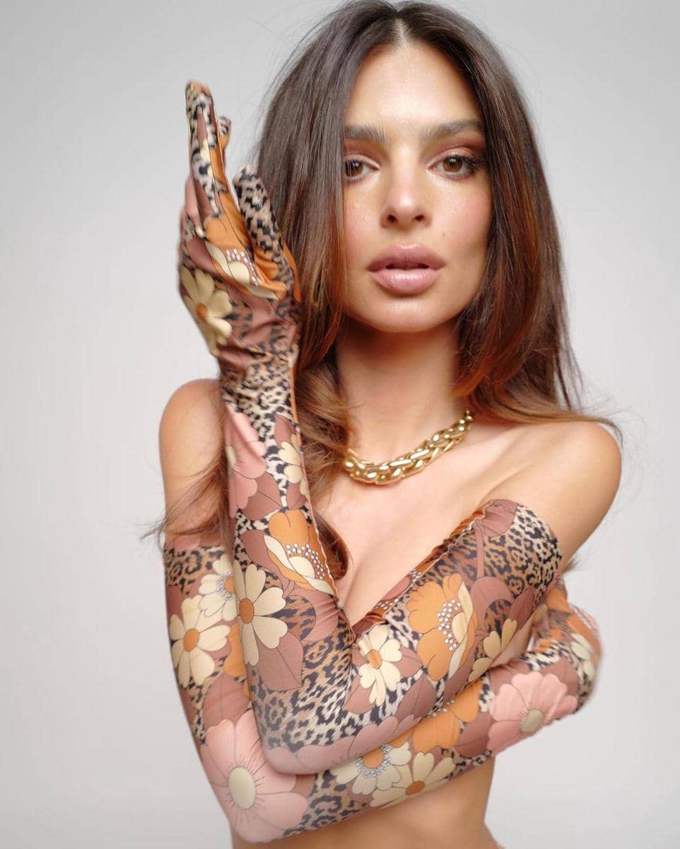 instagram.com/emrata