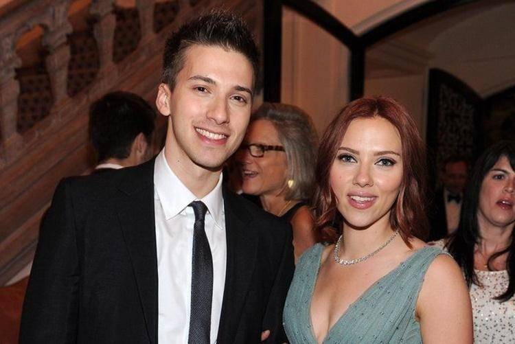 Nggak Kesepian, 7 Artis Hollywood Ini Dianugerahi Saudara Kembar