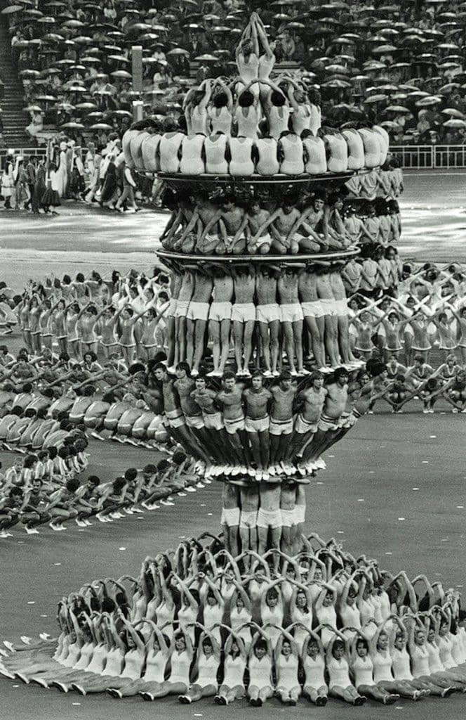 twitter.com/WeirdHistoryPIX