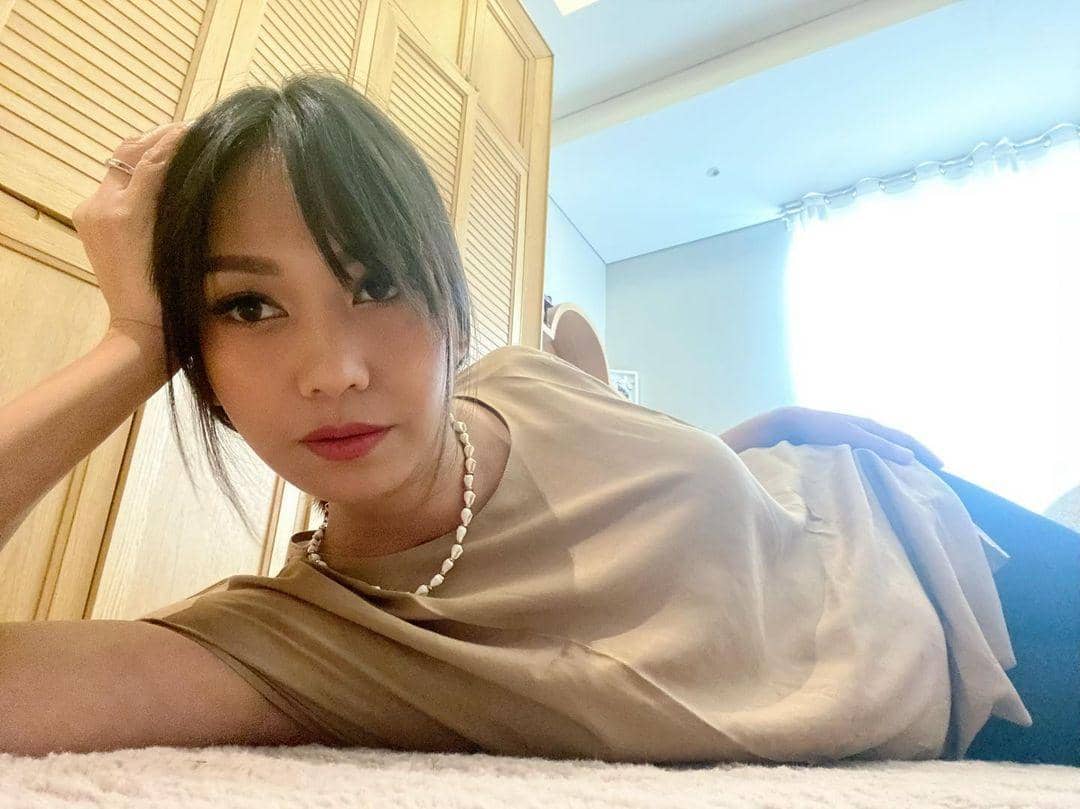 instagram.com/riafinola