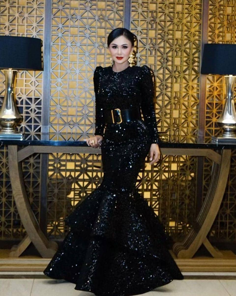 instagram.com/yunishara36