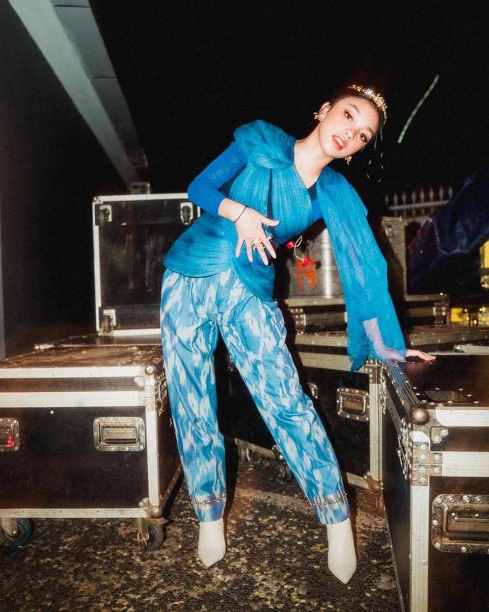 instagram.com/naura.ayu