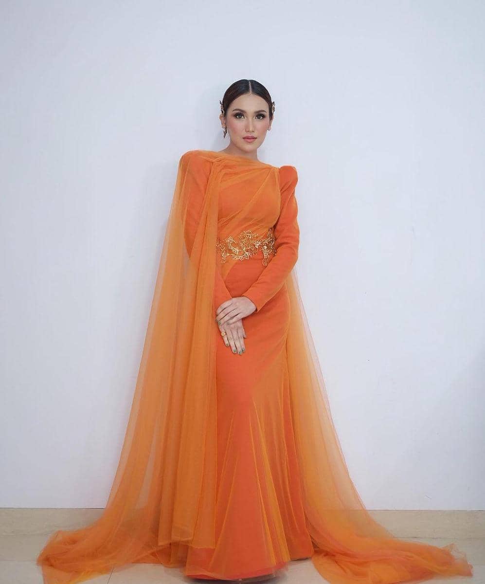 instagram.com/ayutingting92
