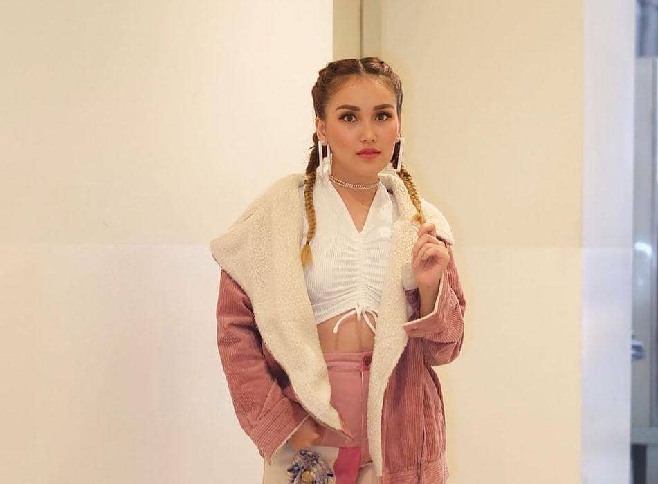 instagram.com/ayutingting92