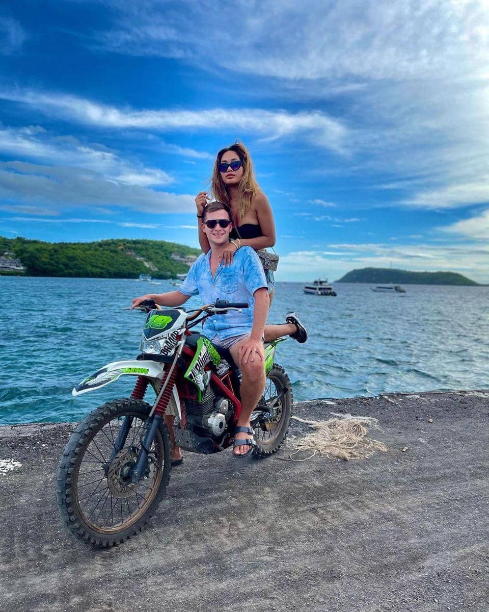 instagram.com/alyssaspischak