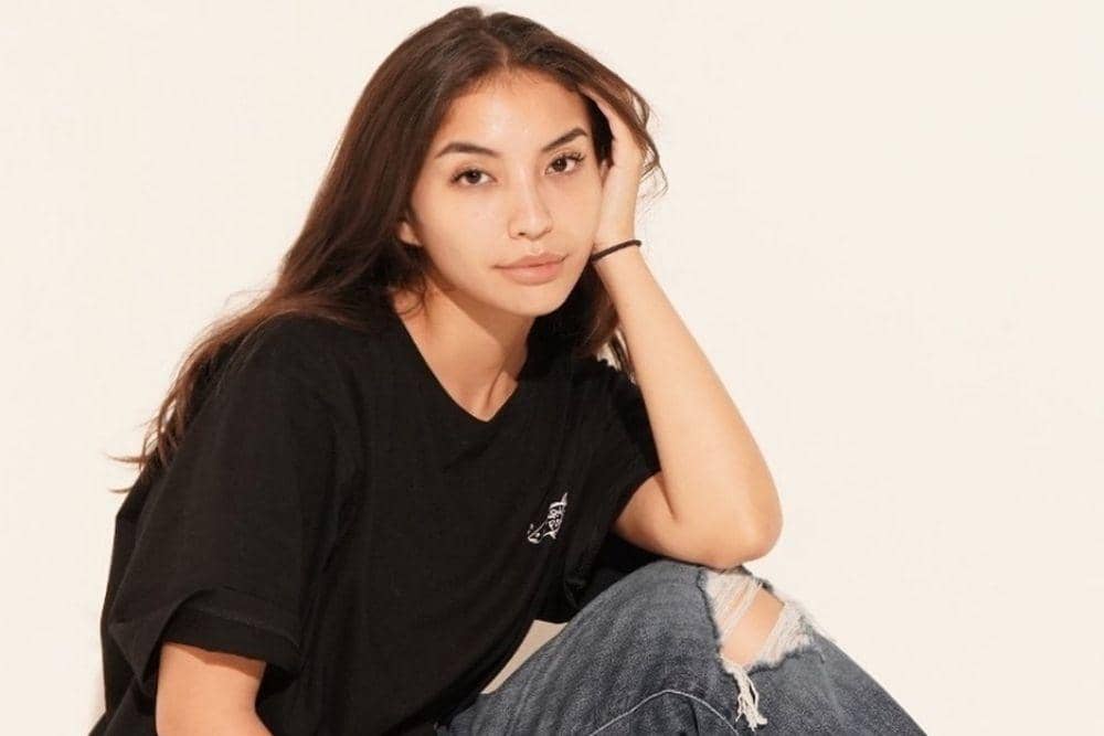 instagram.com/manodelia