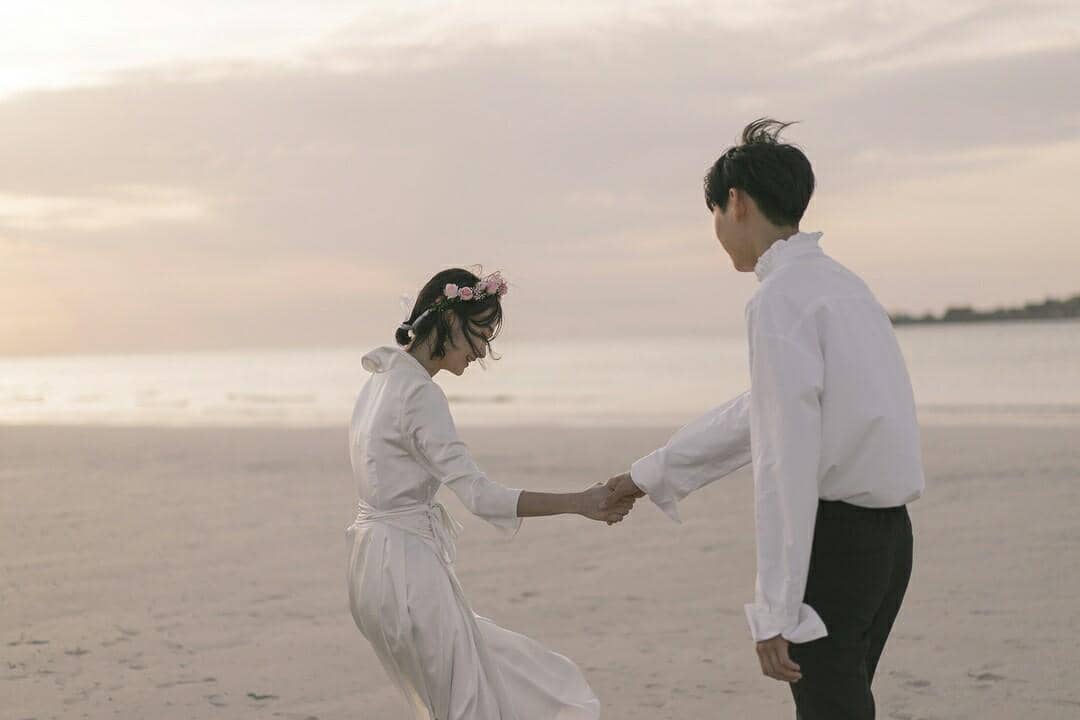 id.pinterest.com/weheartit.com