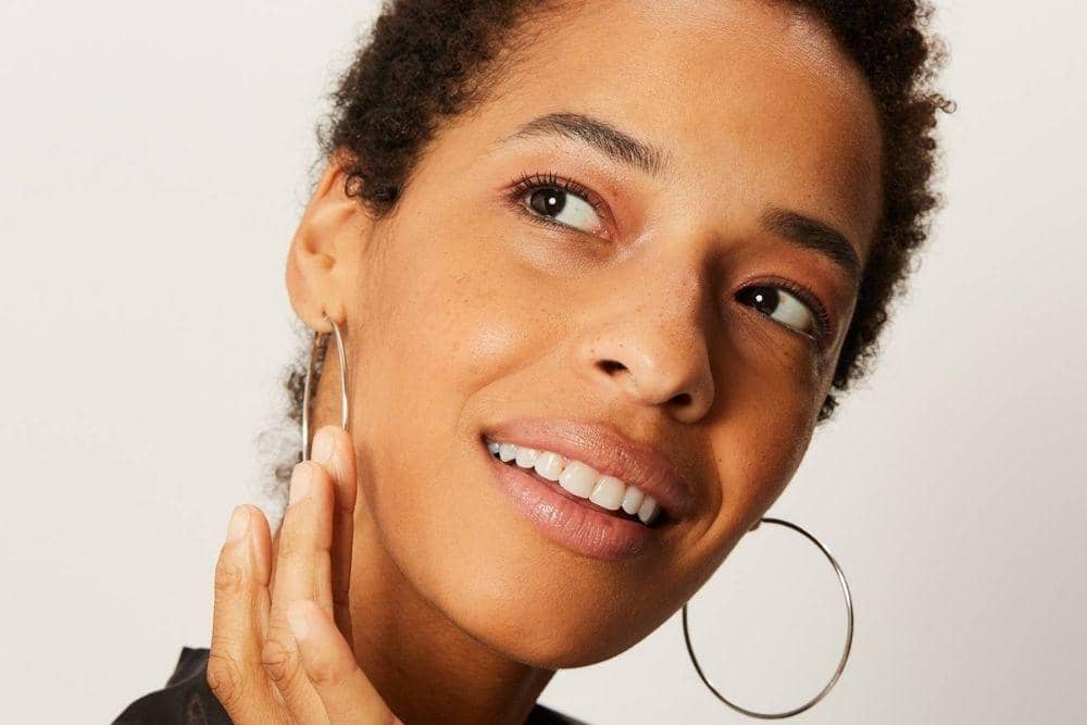 Manfaat Air Kelapa dalam Produk Skincare / skincare.com