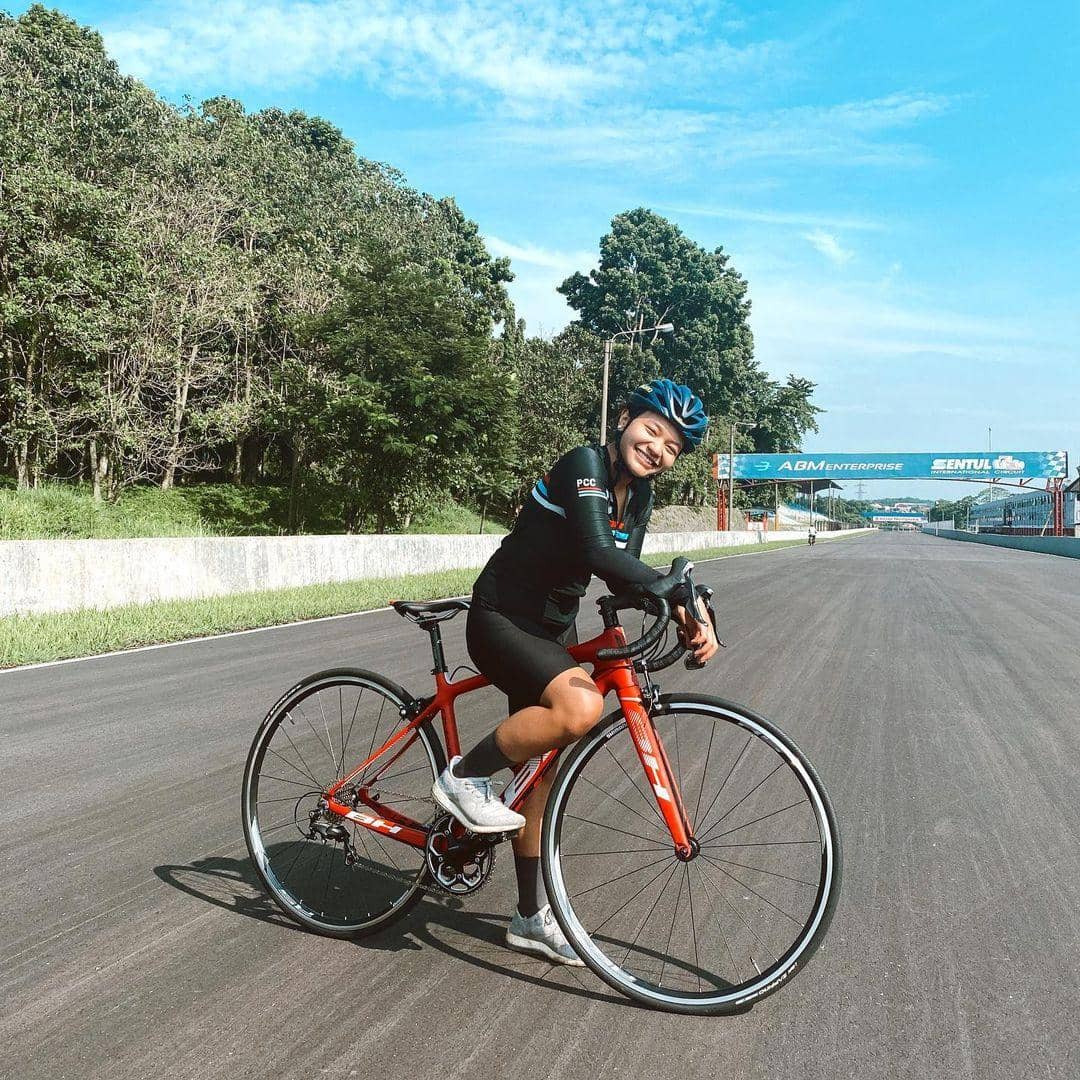 instagram.com/amelcarla