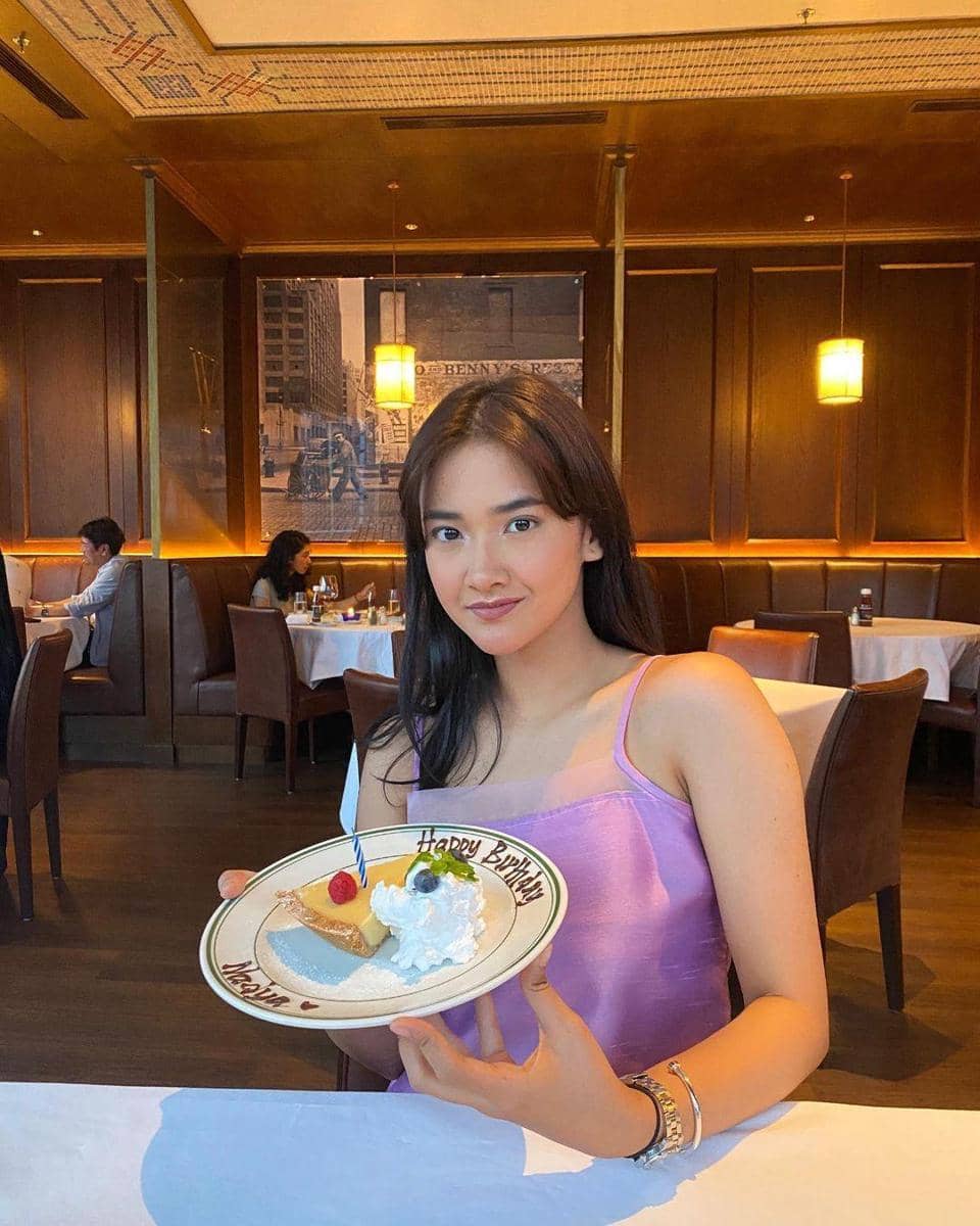 instagram.com/nadyaarina