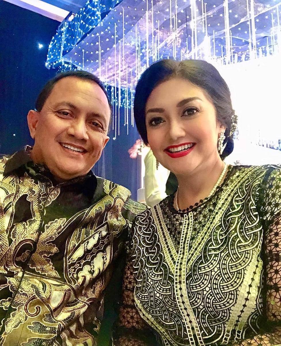 Instagram.com/bellasaphiraofficial