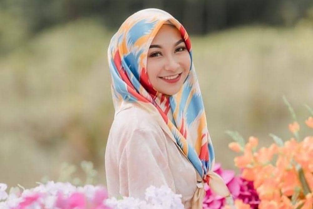 instagram.com/ammyfara_official