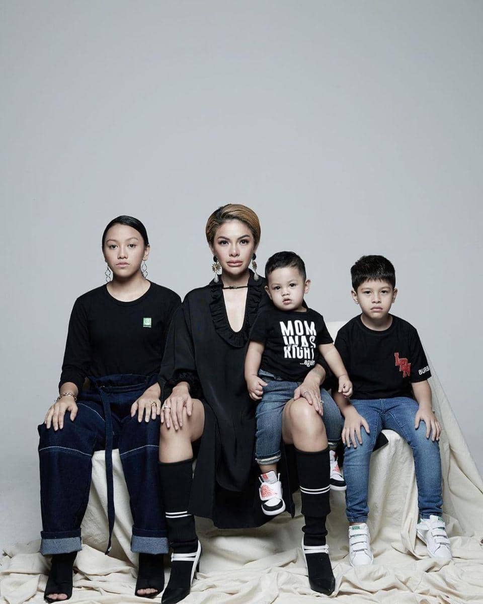 Instagram.com/nikitamirzanimawardi_172