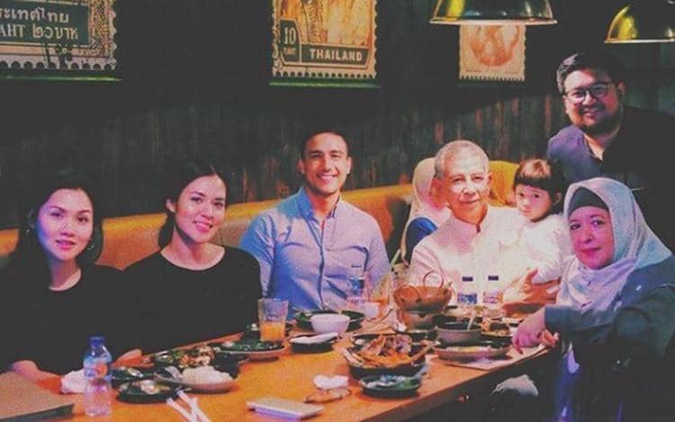 Instagram.com/_yourraisa