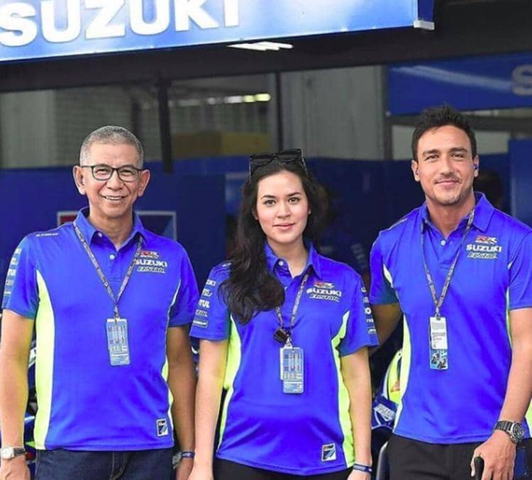 Instagram.com/_yourraisa