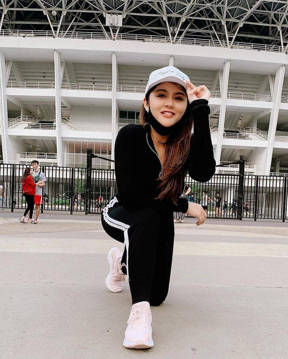 instagram.com/jenitajanet