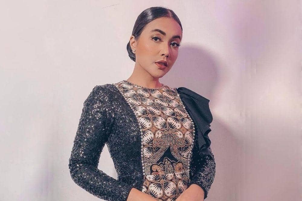 instagram.com/denadaindonesia