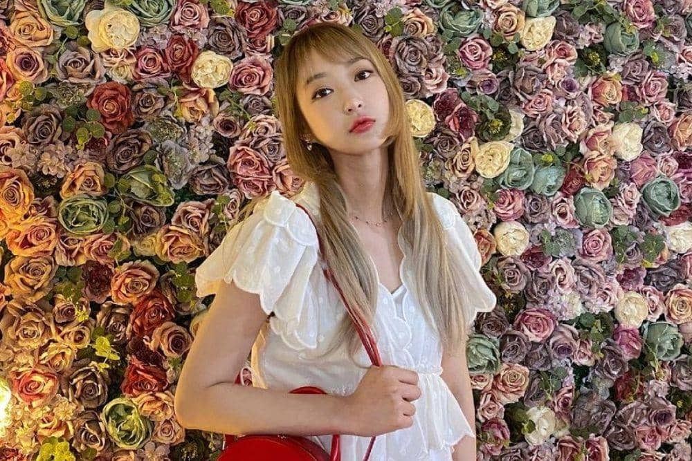 instagram.com/hyeliniseo