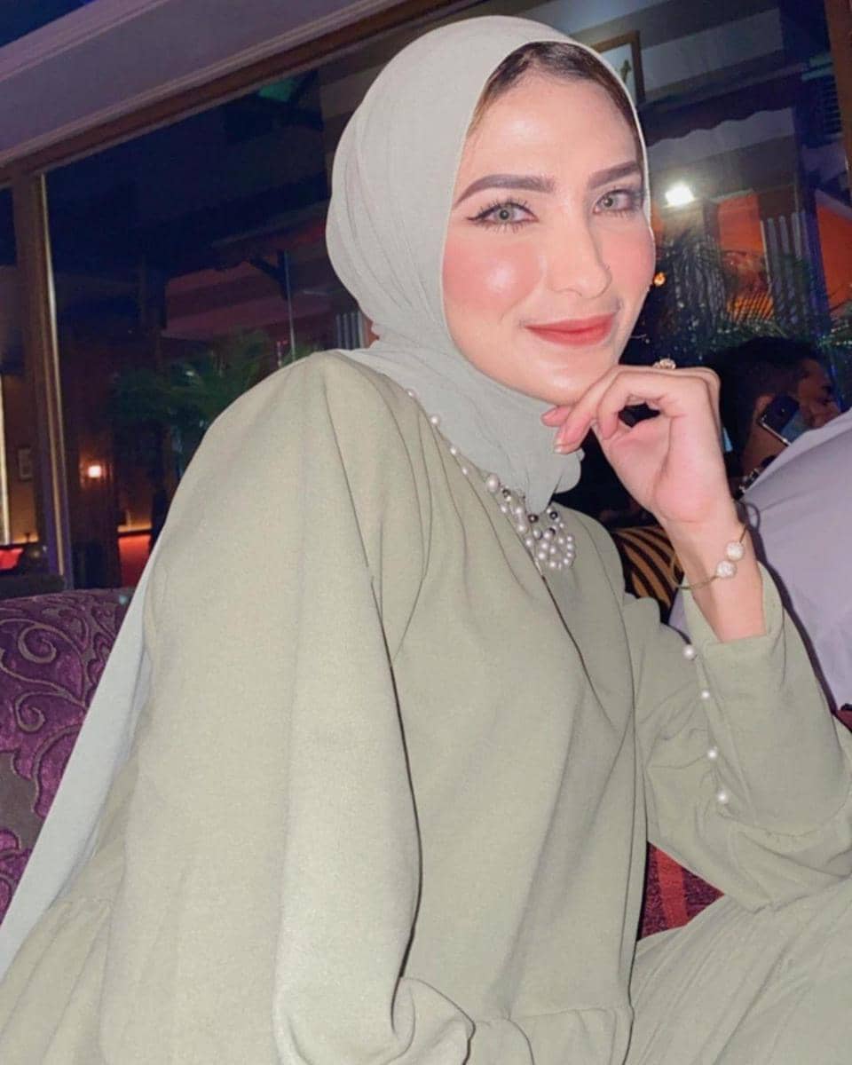 instagram.com/shirinsafira