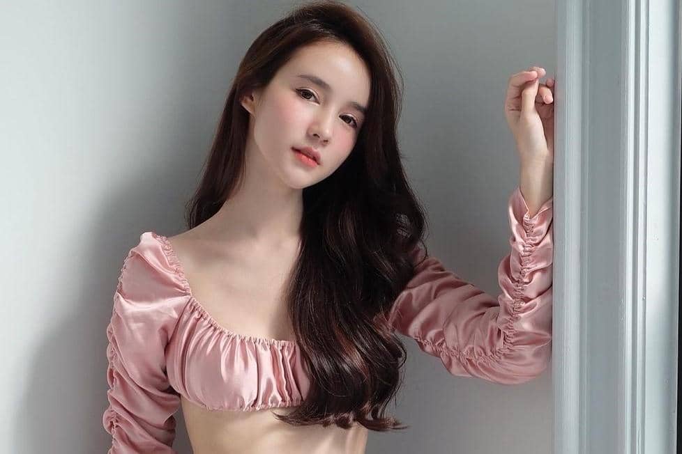 instagram.com/yoshirinrada