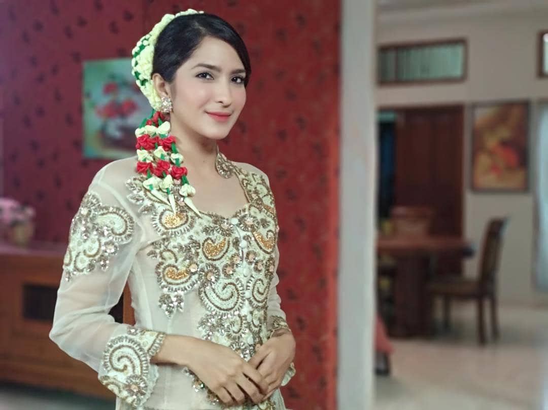 instagram.com/shirinsafira