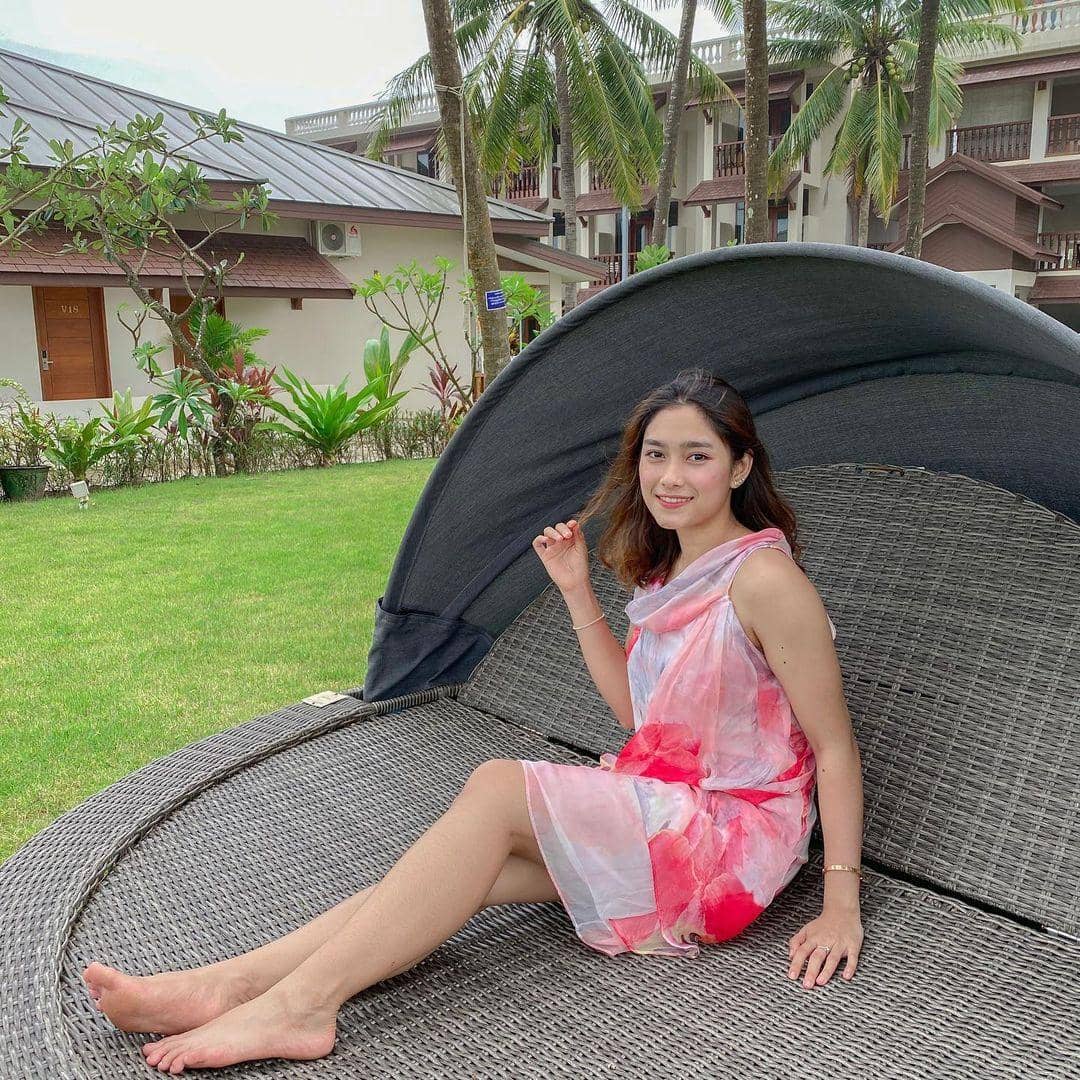 instagram.com/_thethtarthuzar_