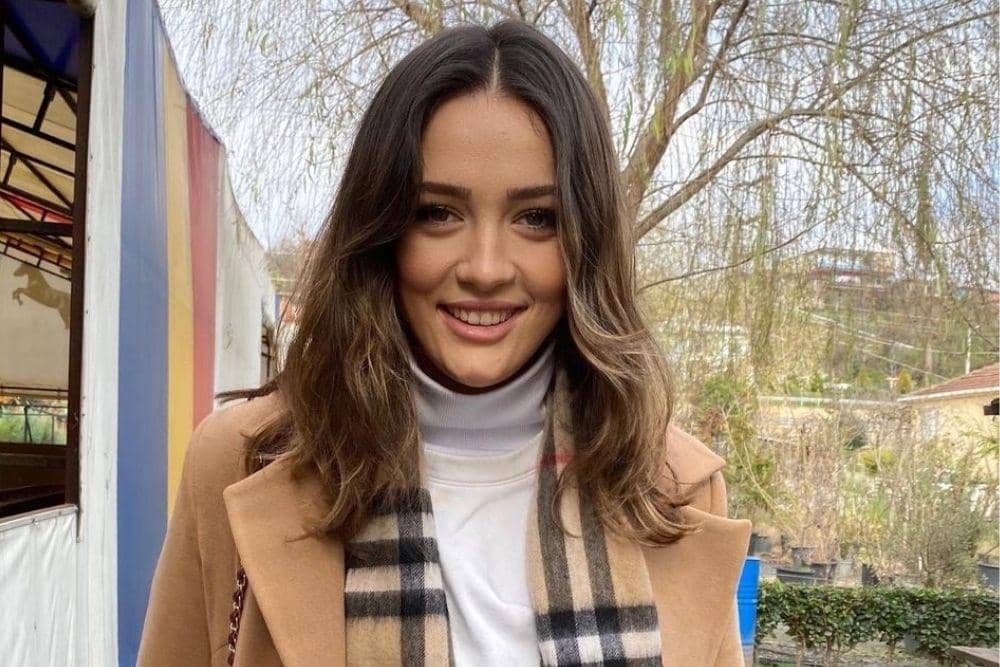 instagram.com/zehragns18