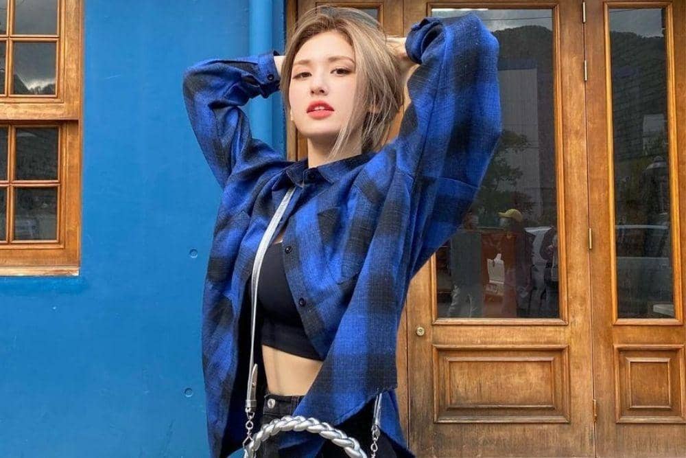 instagram.com/somsomi0309