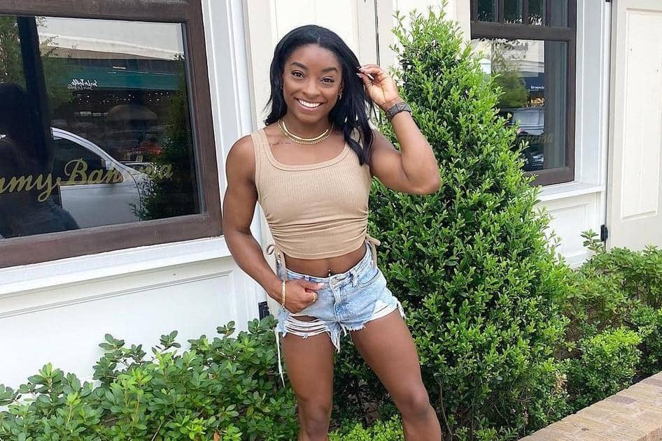 instagram.com/simonebiles