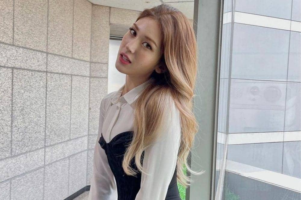 instagram.com/somsomi0309