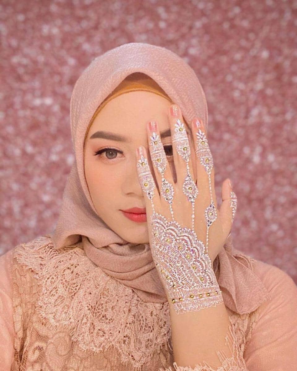 instagram.com/dianandach/