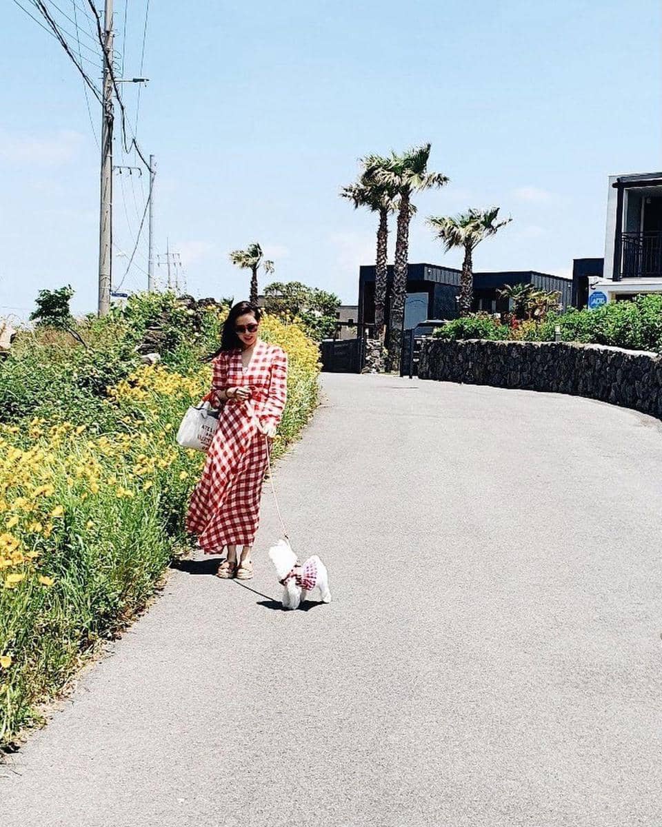 instagram.com/yejinhand