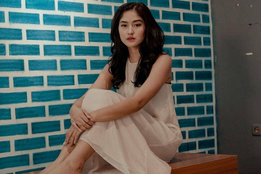 instagram.com/ochi24