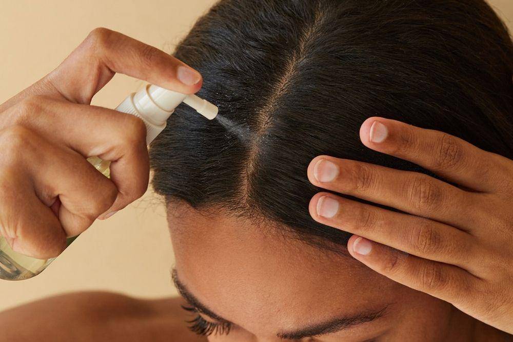 Tips Memperoleh Wet Hair Look yang Menawan