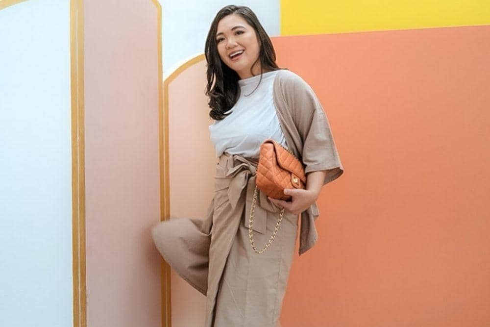 instagram.com/tiarapangestika