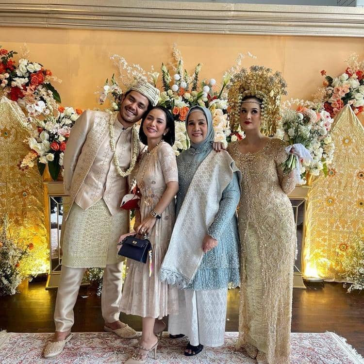 Instagram.com/demplon_devi