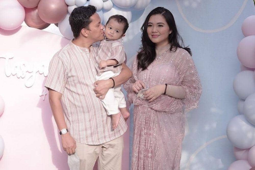 instagram.com/tiarapangestika