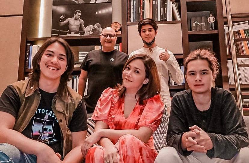 instagram.com/elelrumi