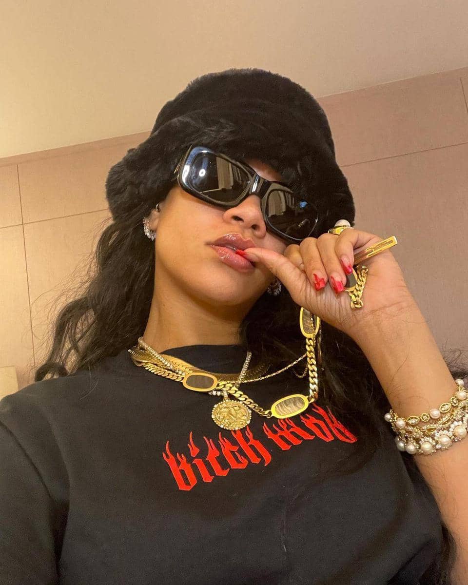 instagram.com/badgalriri