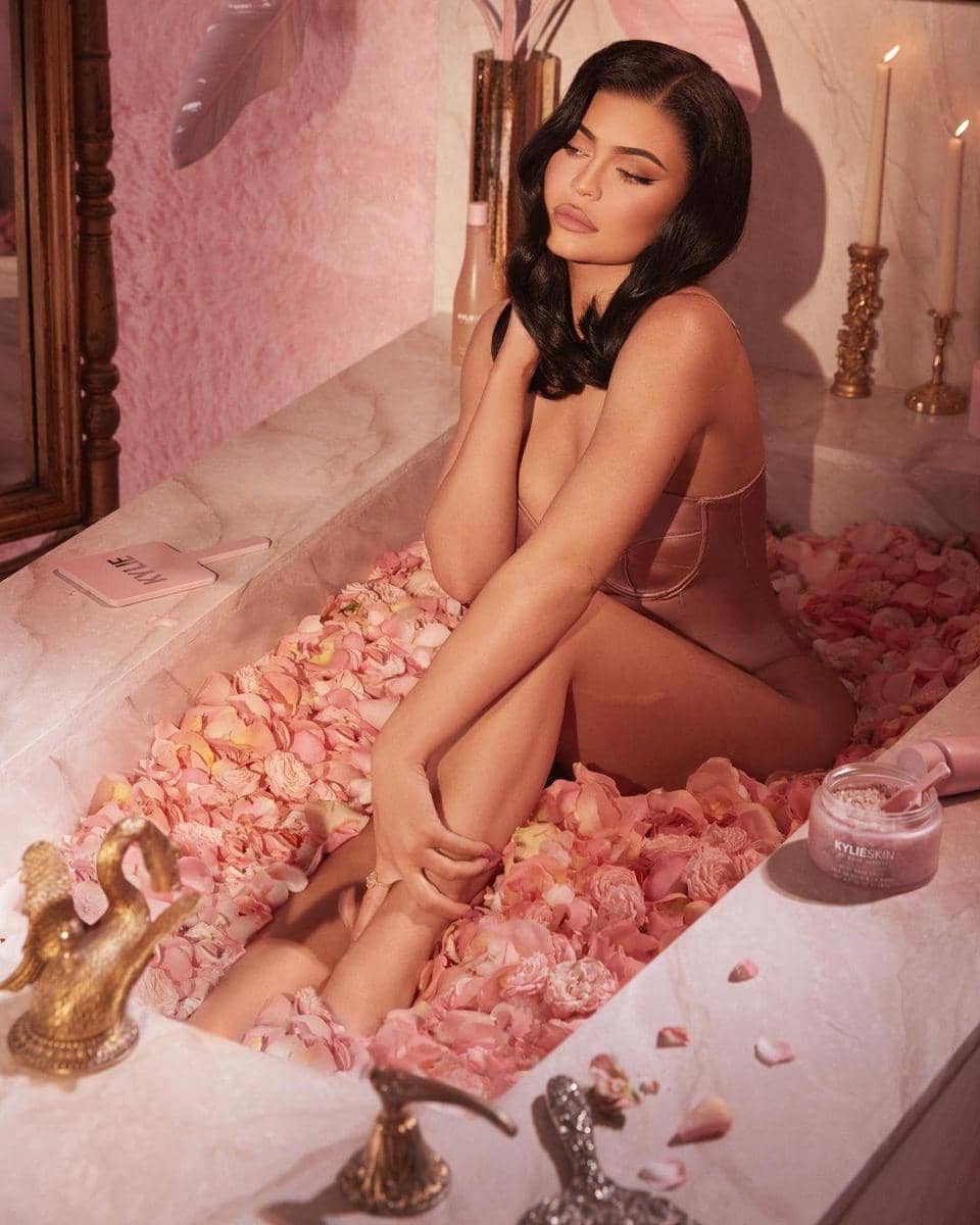 instagram.com/kyliejenner