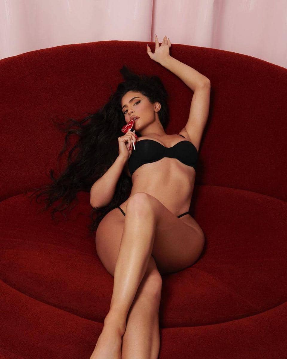 instagram.com/kyliejenner