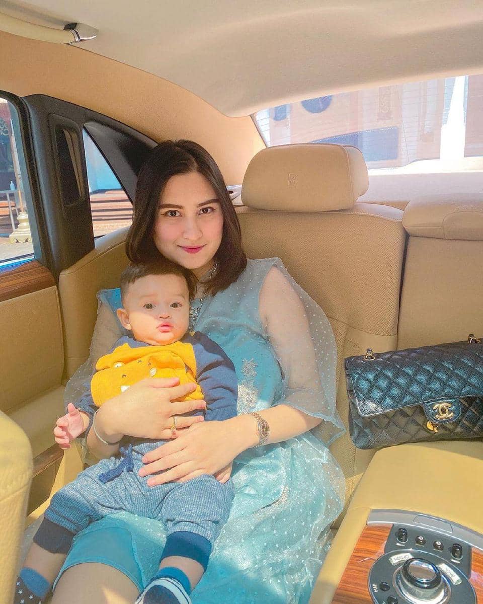 instagram.com/angbeenrishi