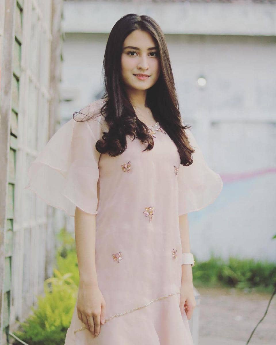 instagram.com/angbeenrishi