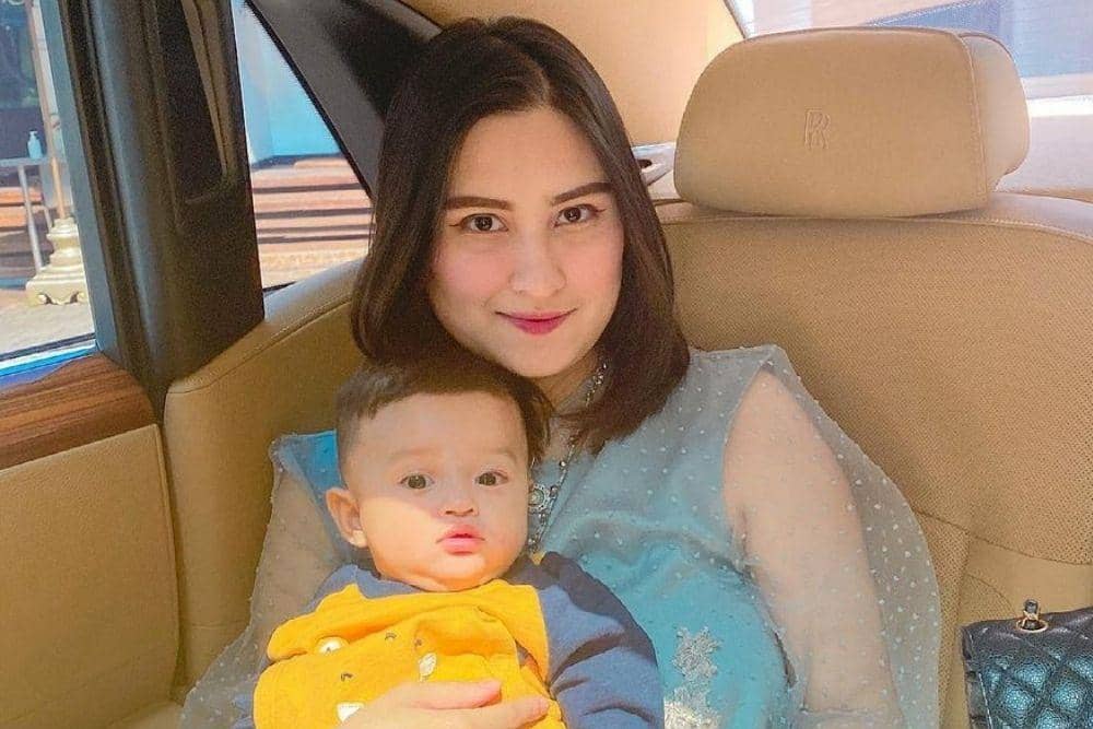 instagram.com/angbeenrishi