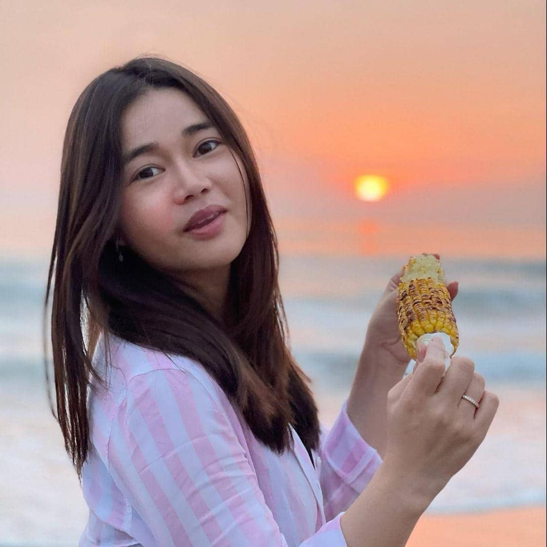 instagram.com/oliviasumargo