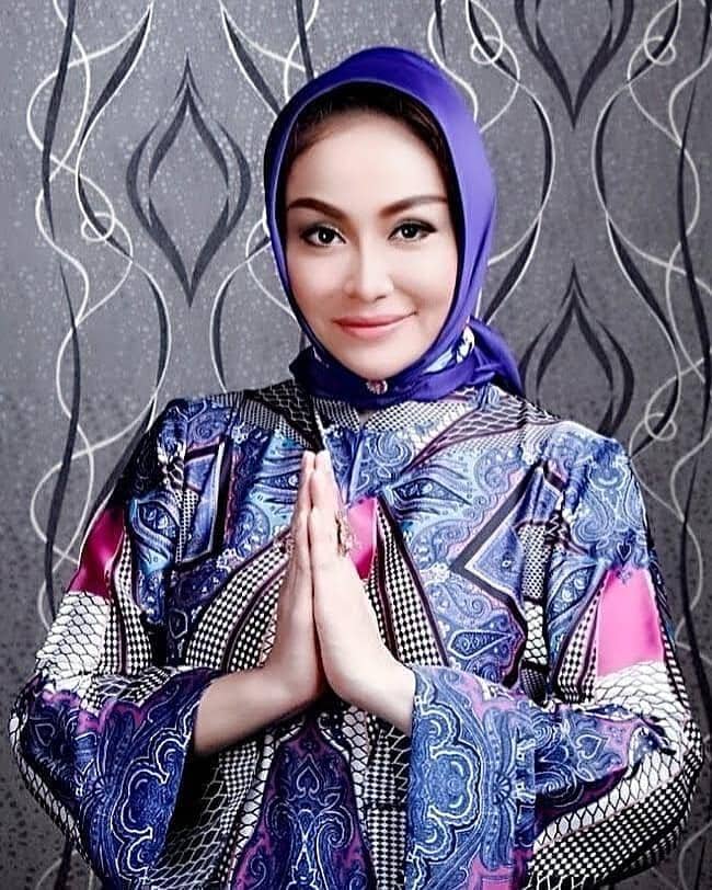 instagram.com/virnie_ismail