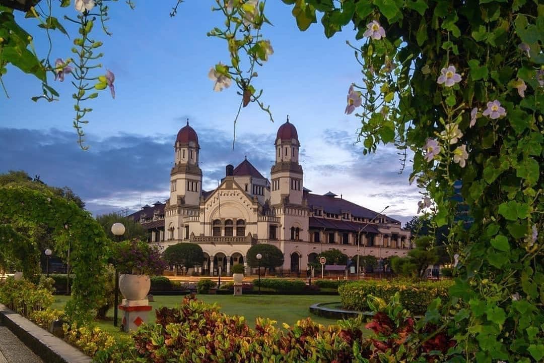 Instagram.com/visitsemarang