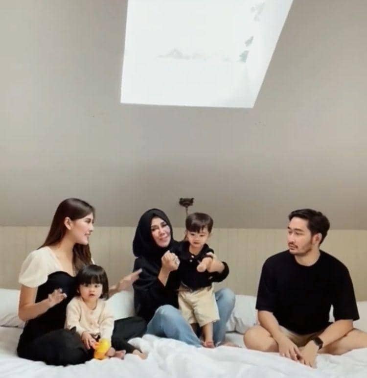 Instagram.com/amy_r_qanita